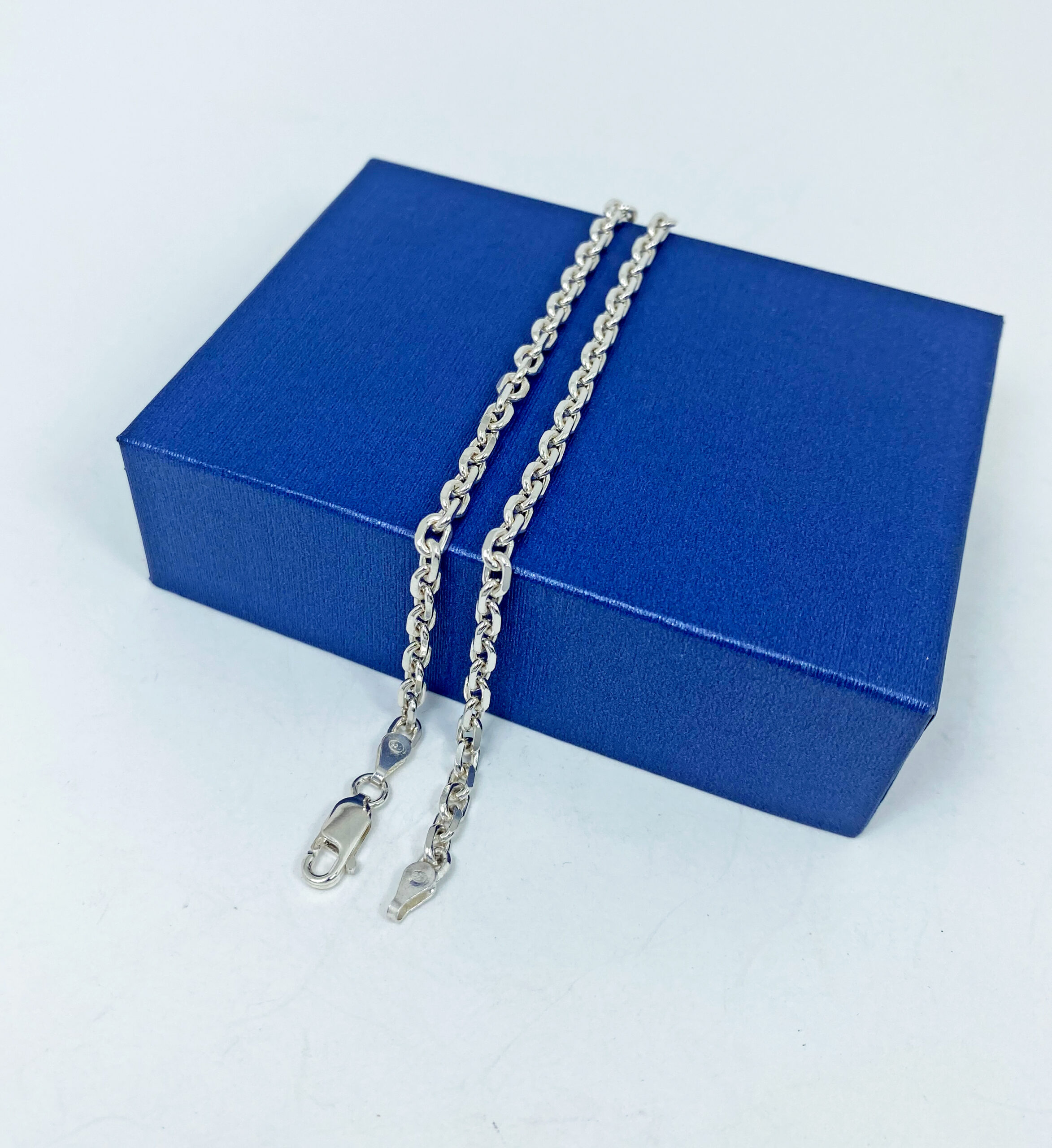 สร้อยคอเงินแท้ 925 ลายโซ่ตัดเหลี่ยม ห้อยพระ 1 องค์ สไตล์เรโทร - Image 6